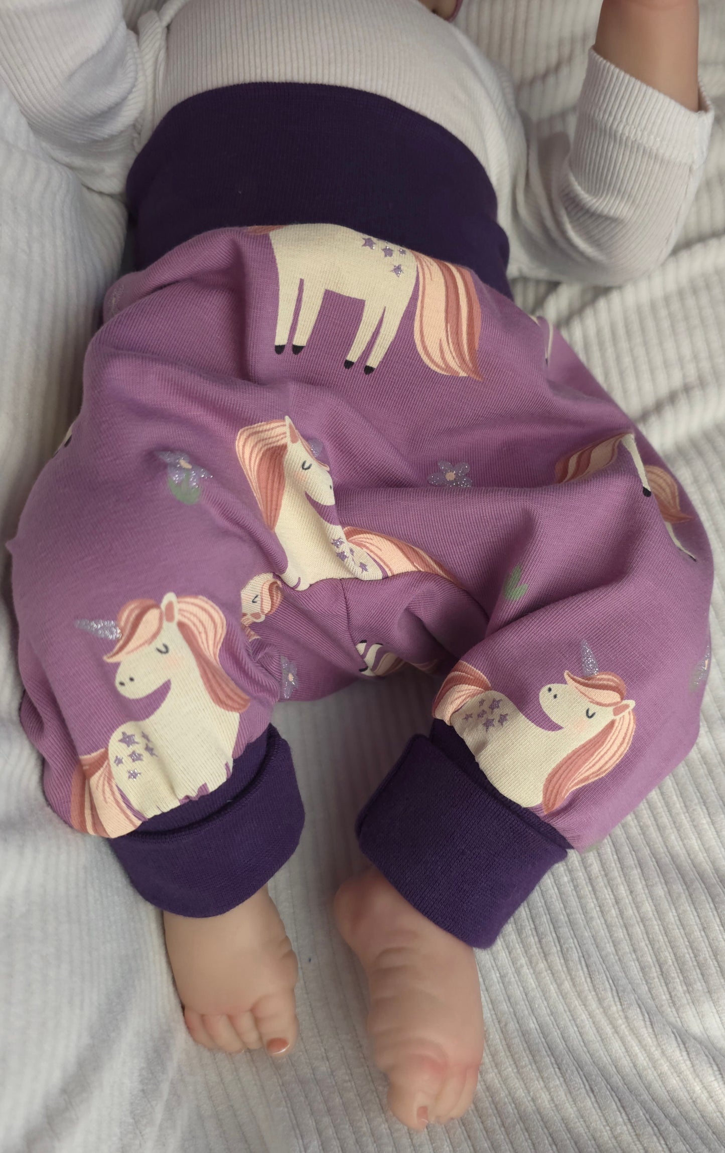 Pumphose 50/56 Einhörner lila